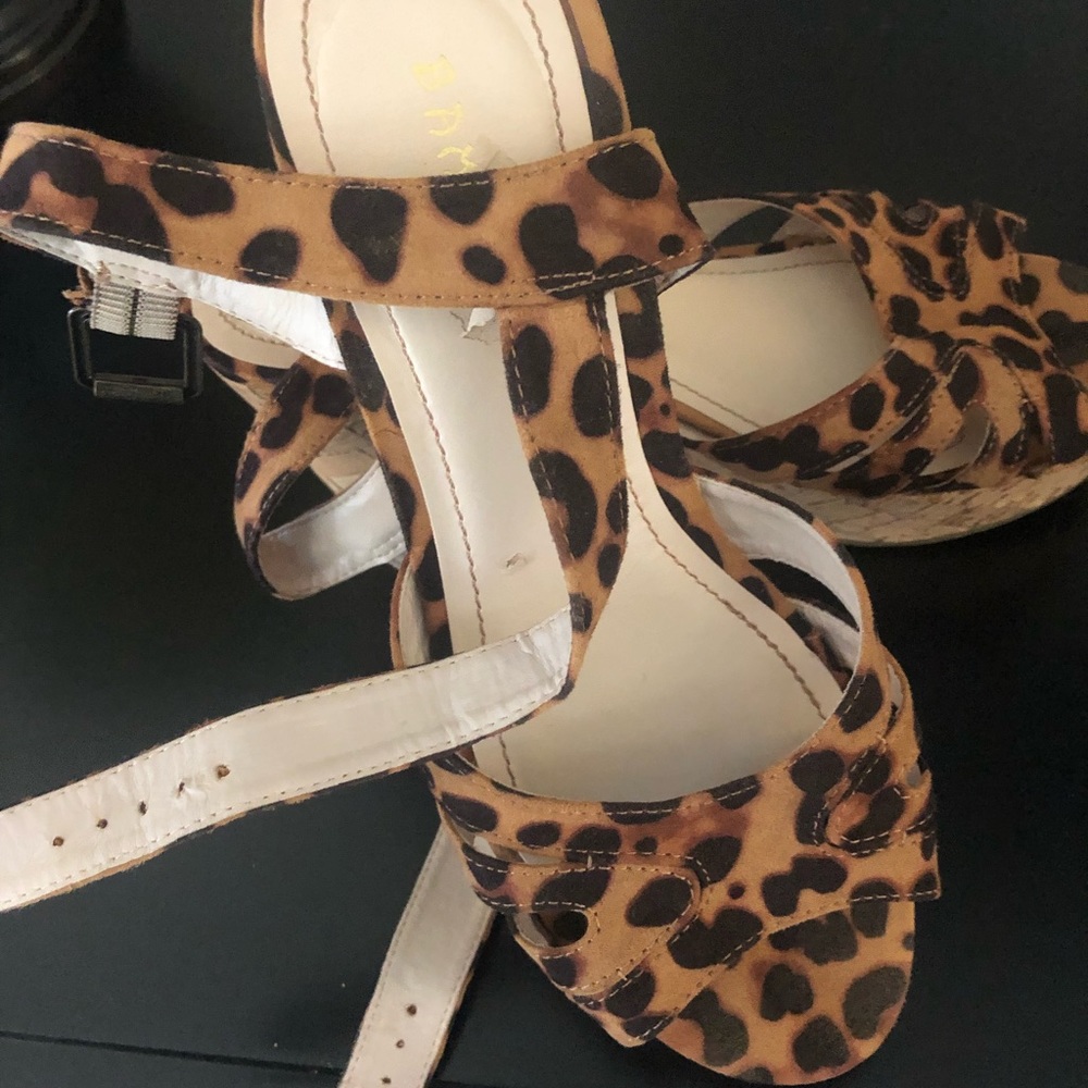 Bamboo leopard print Sandals